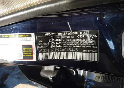 2010 Mercedes-Benz E 350 из США, поврежденный, VIN WDDHF5GB9AA045445